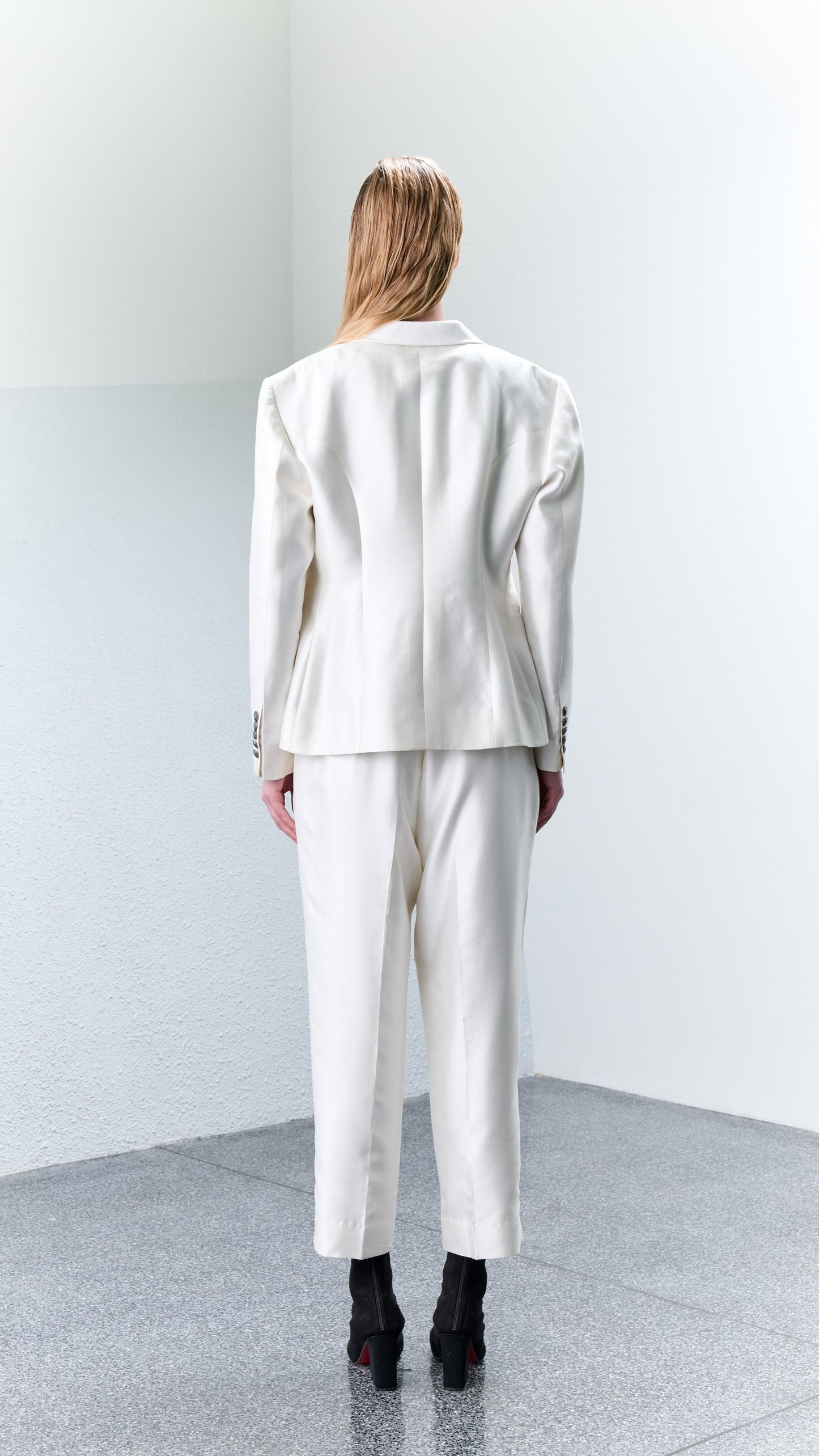 2.5 MCL Silk Wool Suit