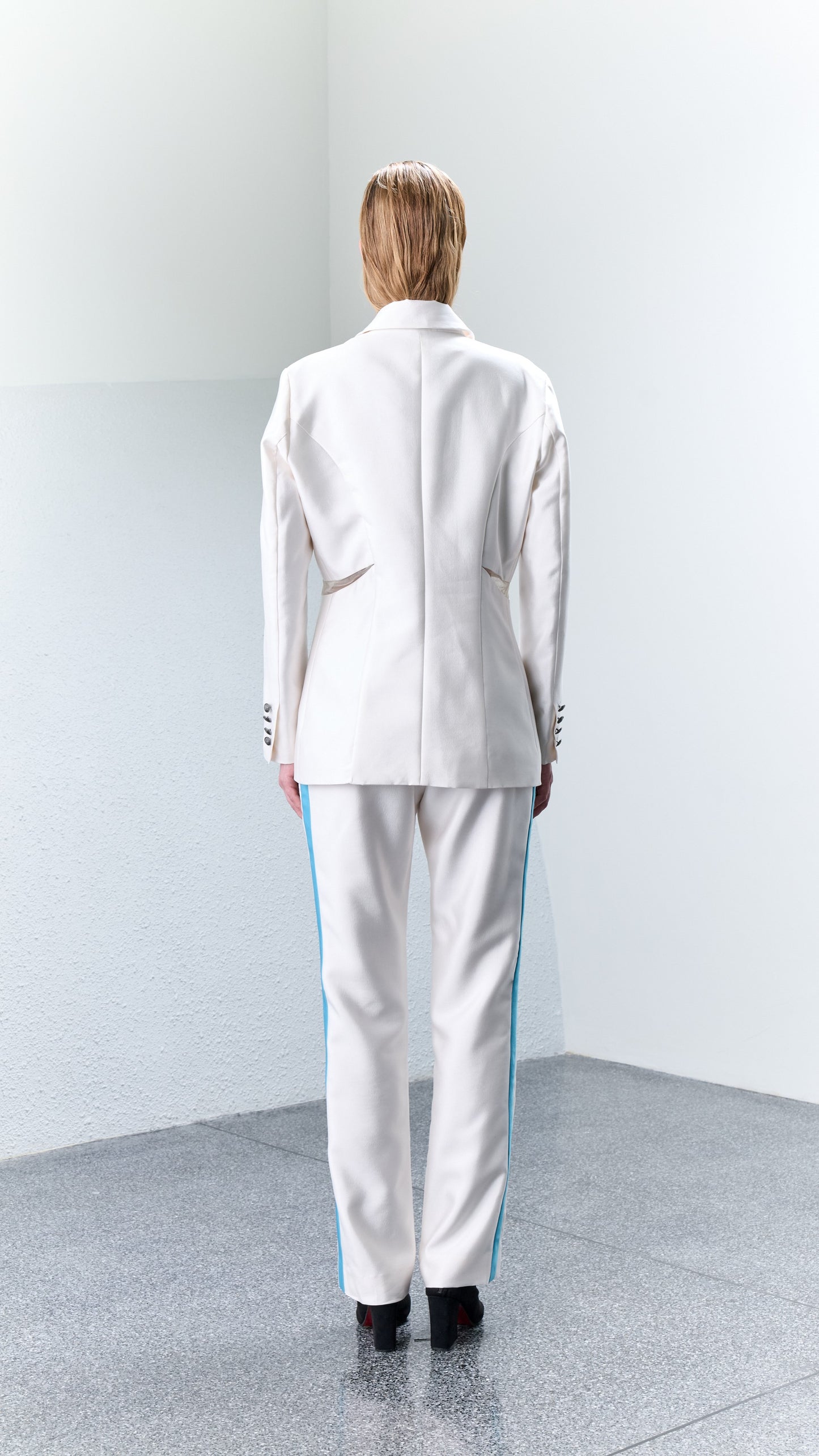 2.8 WIL Silk Wool Suit