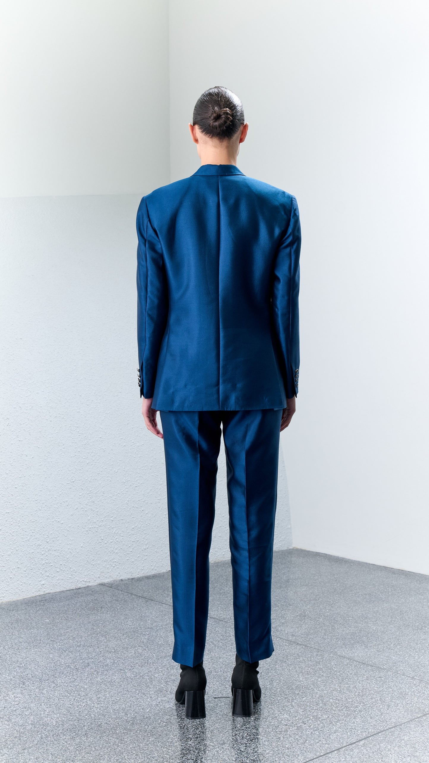 4.9 TAU Silk Wool Blazer