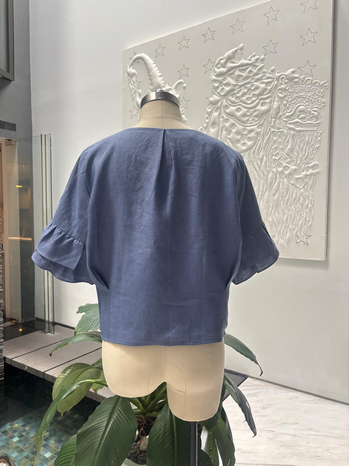Linen blouse with ruffled sleeves