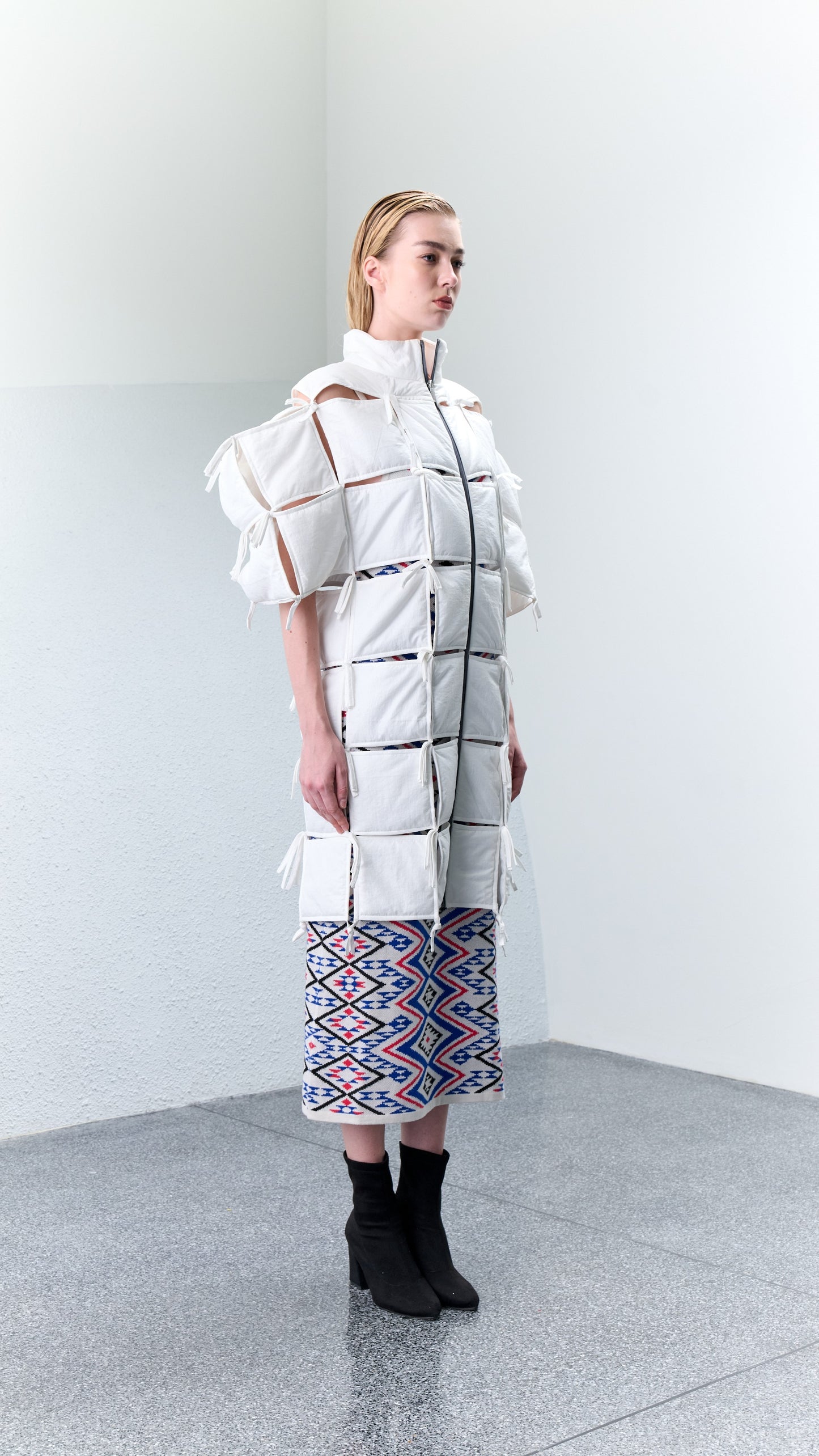 White Nylon Quilt Puffed Jacket